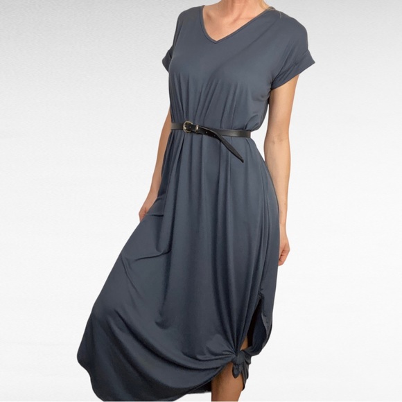 Entro | Solid Grey V-Neck Short Cuffed Sleeve Modern Midi Dress w/Pockets - Picture 3 of 9